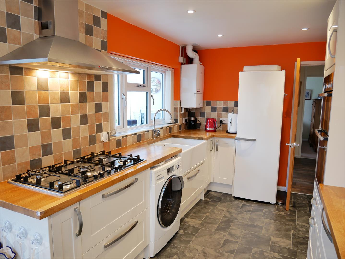 fitted kitchen